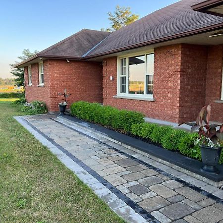 Bowmanville Event Place Екстер'єр фото