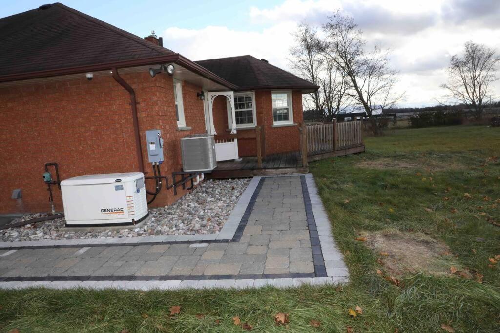 Bowmanville Event Place Екстер'єр фото