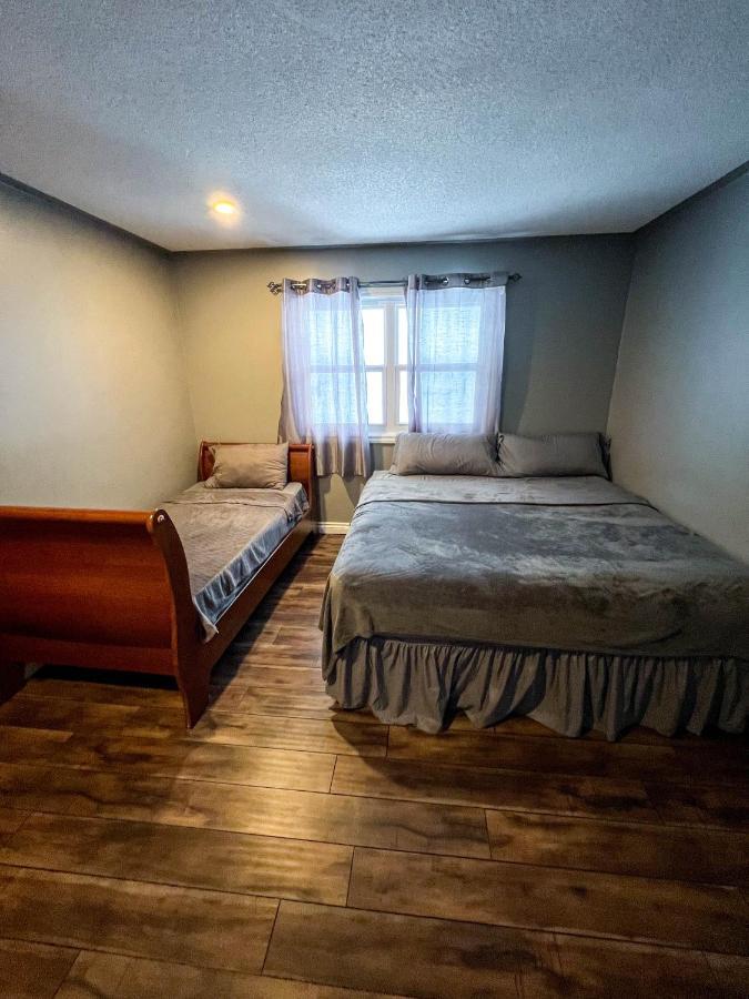 Bowmanville Event Place Екстер'єр фото