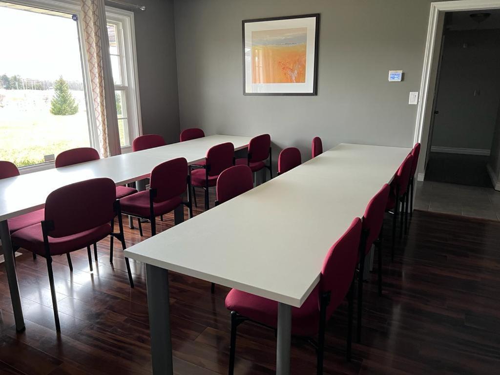 Bowmanville Event Place Екстер'єр фото