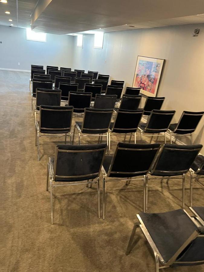 Bowmanville Event Place Екстер'єр фото